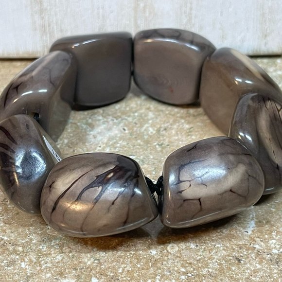 TAGUA FREE TRADE ARTISAN MADE DARK BROWN SHINY PEBBLE NUGGETS STRETCH BRACELET - Picture 1 of 3